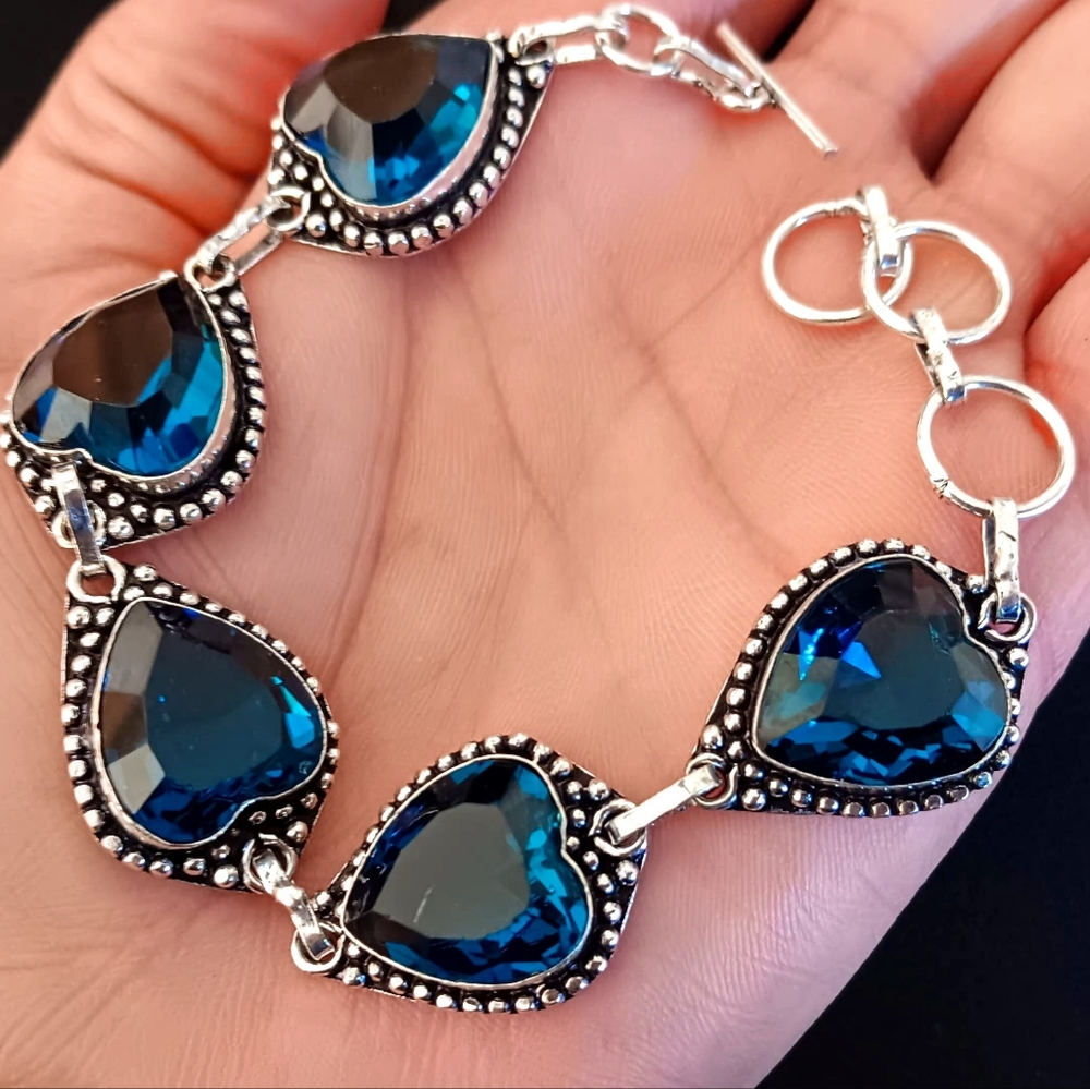 💘 Blue Heart Topaz Gemstone Sterling Silver Bracelet - Picture 2 of 4